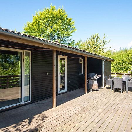 6 Person Holiday Home In Обенро Экстерьер фото
